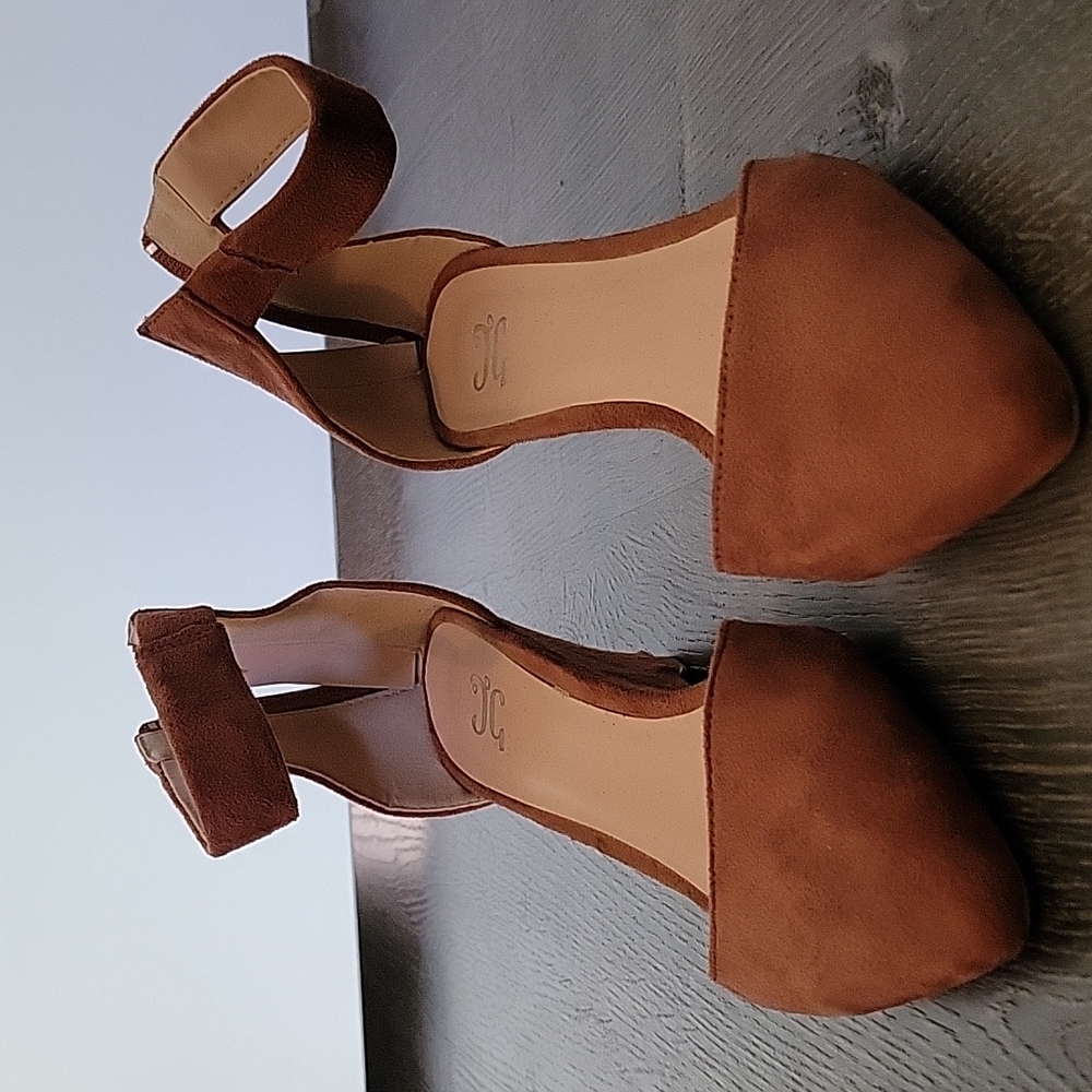 Juicy Couture (JC) womens size 8,  carmel color wedge shoe